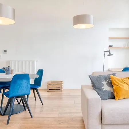 Appartement Cozy & Bright In - Parking Included *