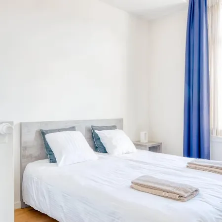 Апартаменти Cozy & Bright In - Parking Included Гент