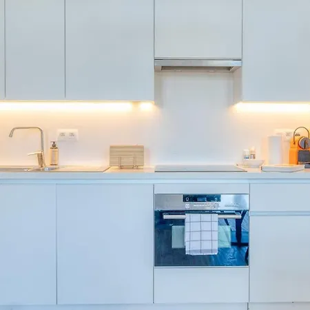 Cozy & Bright In - Parking Included * Гент