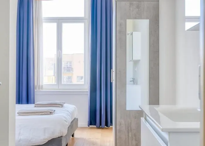 Cozy & Bright In - Parking Included Гент