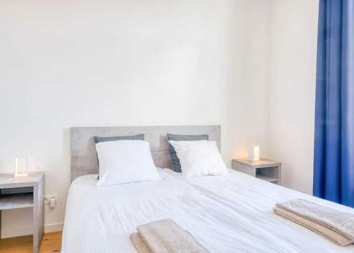 Cozy & Bright In - Parking Included Gand